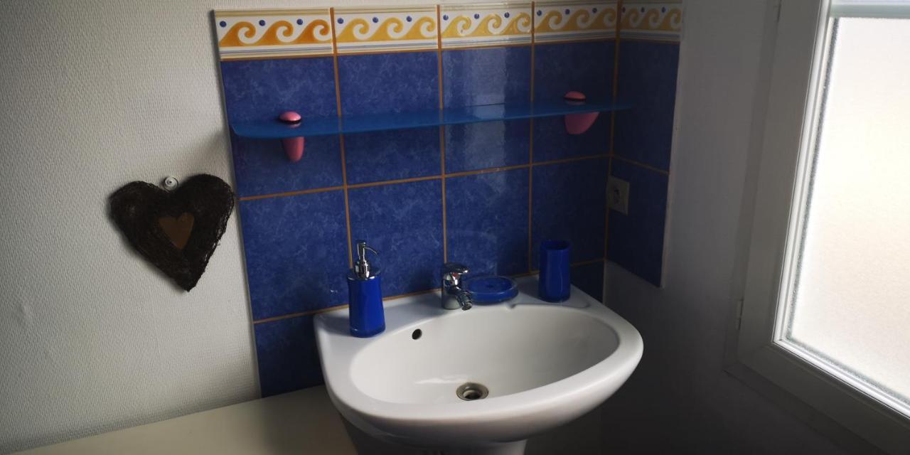 La Cour Du Puits Chambre Victor Cormeilles  Luaran gambar